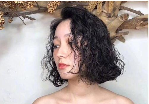 30-40岁圆脸发型减龄剪超短,4050圆脸女士剪什么发型好看