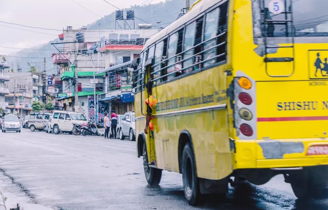 *局骗**和微笑,3000元带你体验双面尼泊尔