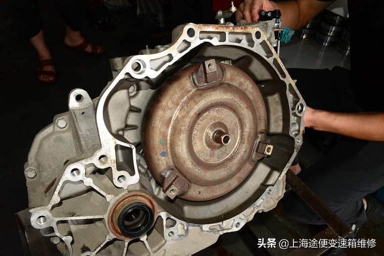 别克英朗变速箱故障怎么解决,英朗手自一体变速箱通病