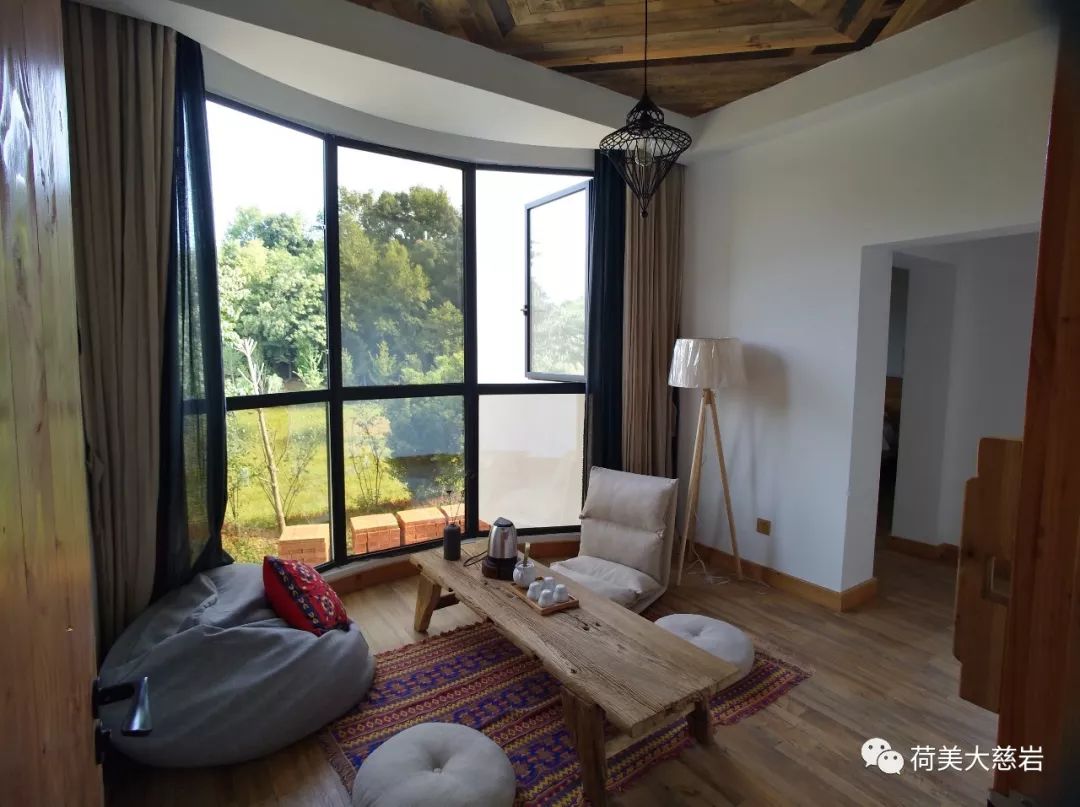 夜新叶，新叶夜，夜夜夜夜夜！唱吧醉仙居，探秘奶茶吧，茶憩戏曲馆，漫步烟花巷……每周六晚