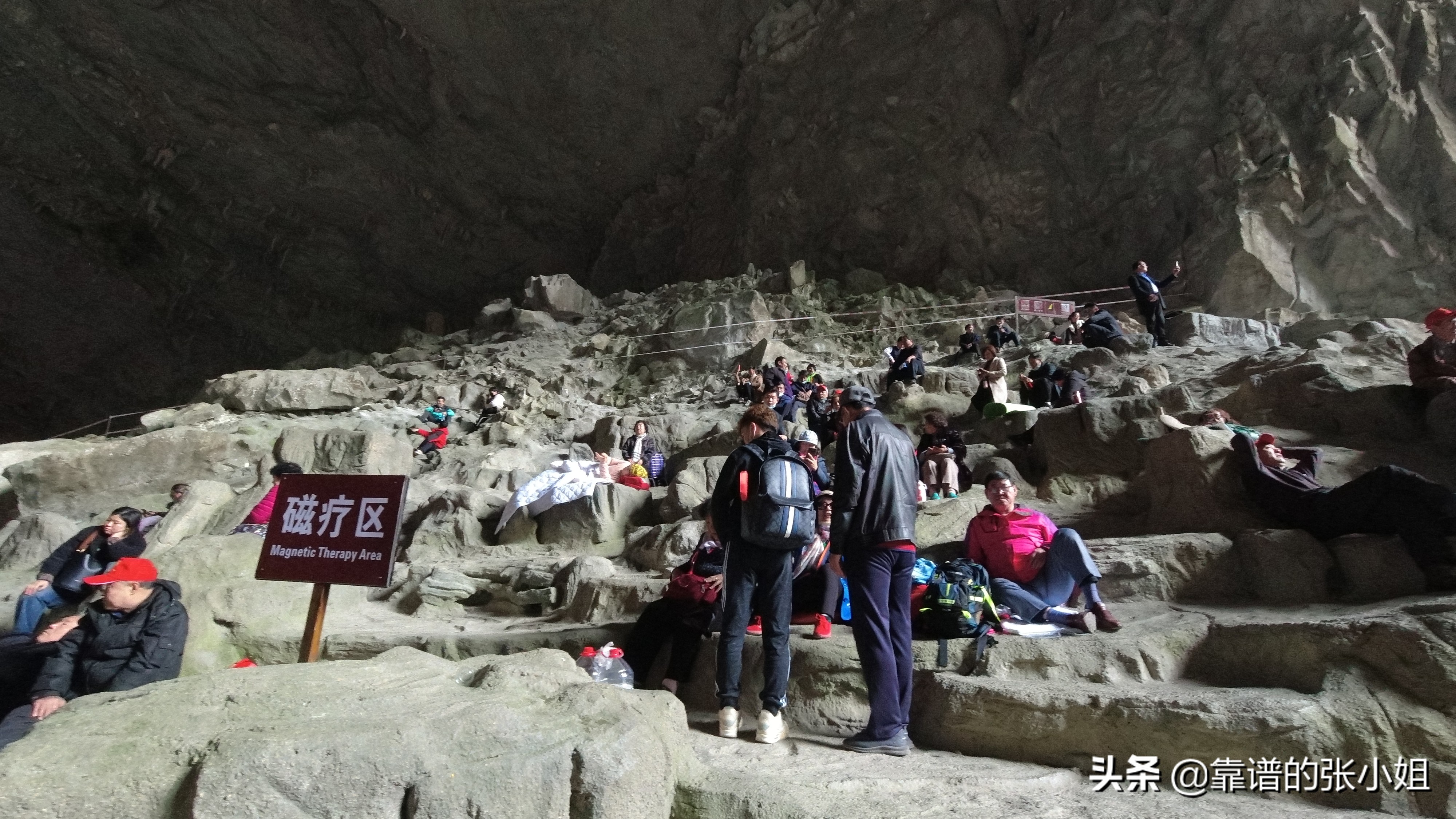 广西百魔屯成“神村”，山洞能治病喝水医百病？一天能来3万人