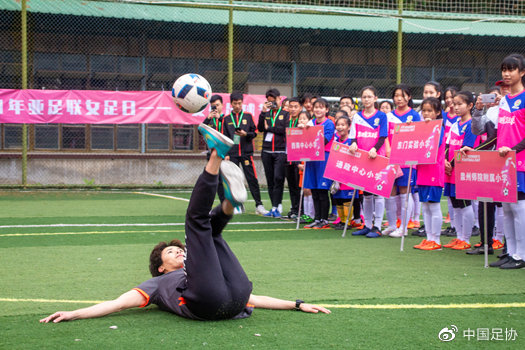 女孩足球节,女孩足球比赛