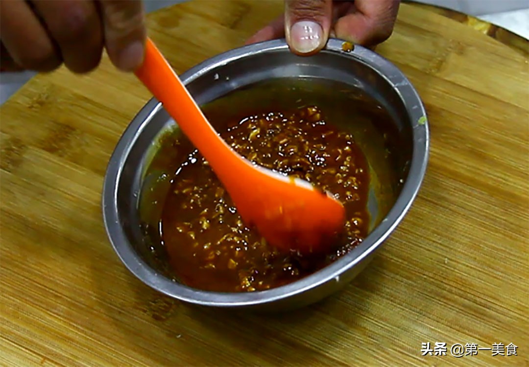 厨师长分享豆角炒肉丝的做法,大厨师长做的猪肉豆角馅的做法