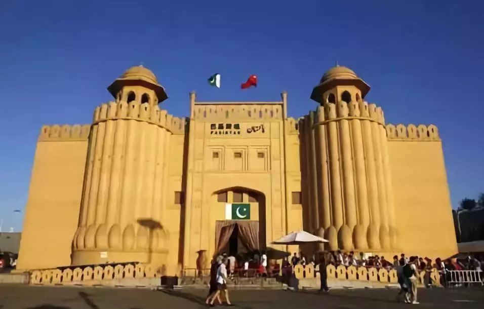 护照免签落地签国家和地区一览表,对国内普通护照免签落地签的国家