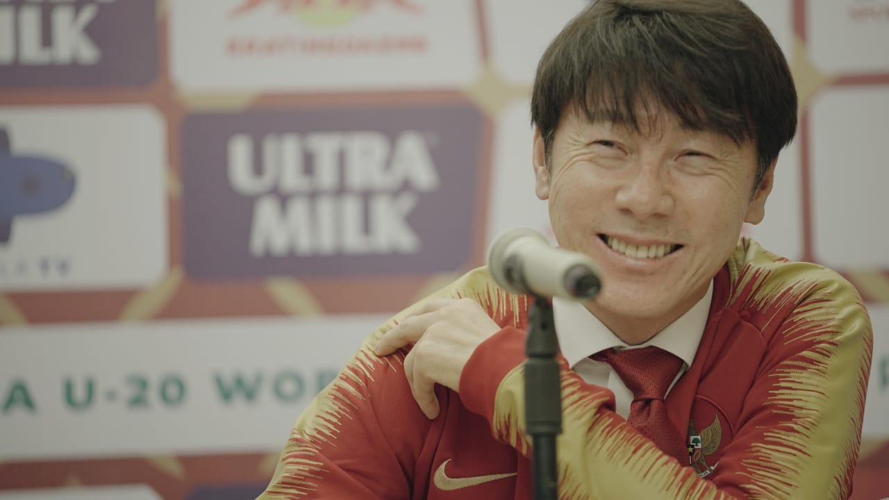 印尼男足主教练申台龙,印尼国奥归化球员荷兰