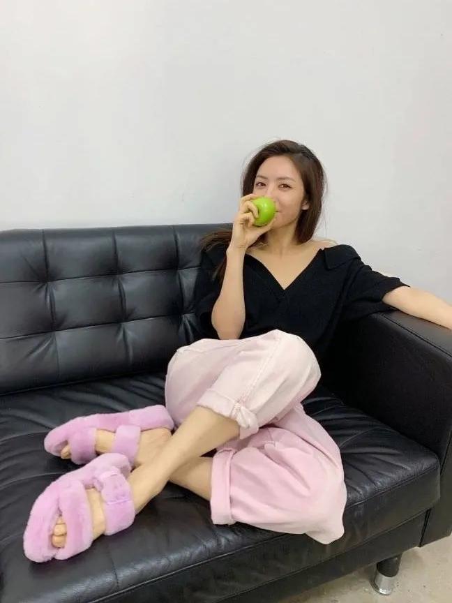 入夏凉拖怎么选,凉拖是选大一点的还是小一点的好