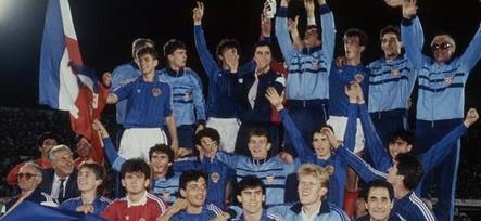 足坛十大黄金后卫,足坛十大黄金左脚第二名