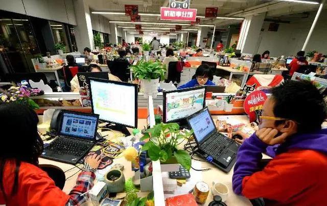 在阿里巴巴工作平均每月多少钱,在阿里巴巴年薪百万人多吗