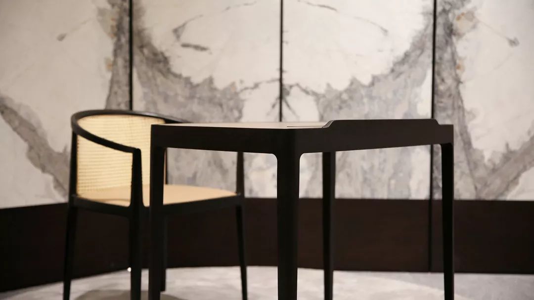 媒体热文|“大宅”亮相名家具展，了解大家居时代全屋整装的无限