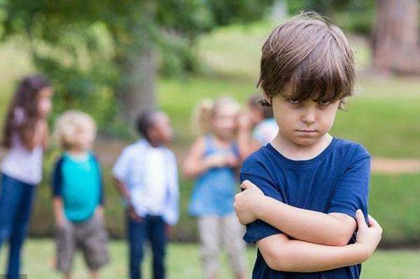 有腋臭被孤立怎么办,女孩腋臭被孤立怎么办