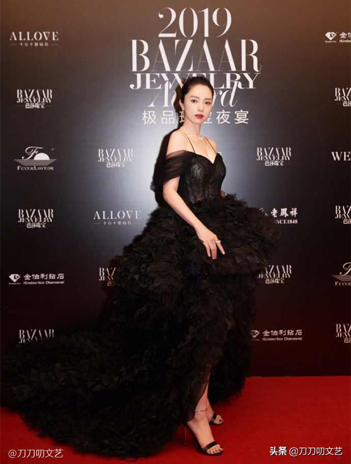 与高云翔离婚后董璇过得怎么样,董璇高云翔复婚可能性