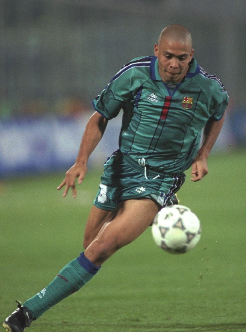 英格兰经典足球球衣,足球最伟大的4号球衣