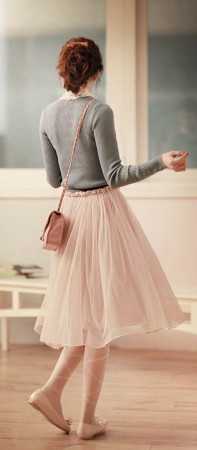 女生怎样穿衣服算保守,女生怎么穿衣服才好看