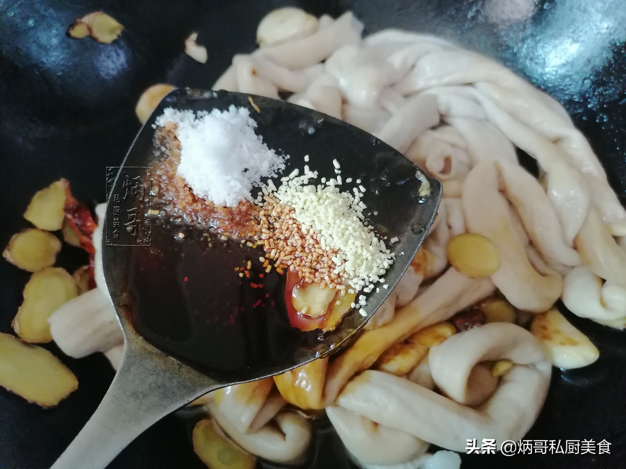 猪小肠为什么发苦怎样去除苦味,洗小肠用面粉还是淀粉