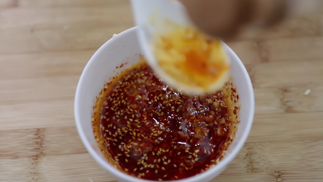 怎么做凉皮调料汁又简单又好吃,陕西凉皮料汁做法正宗