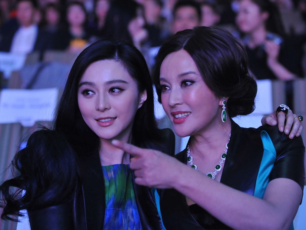 范冰冰退出娱乐圈还赚钱吗,范冰冰退出娱乐圈后在干嘛