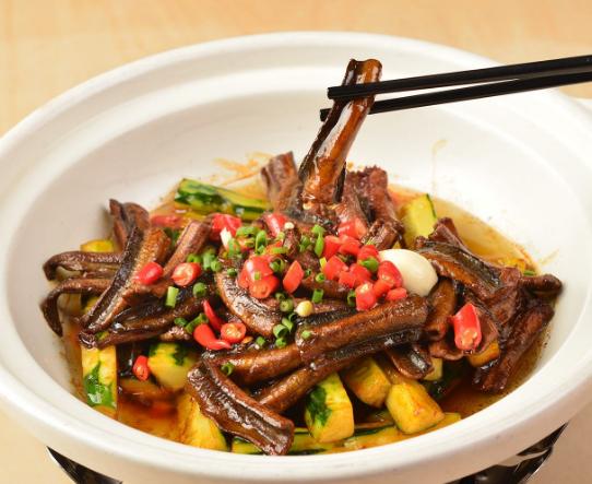 为什么说黄鳝不吃头泥鳅不吃尾,黄鳝不吃头的真正原因