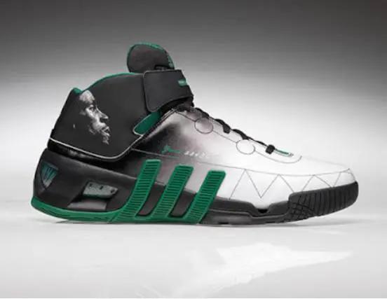 狼王加内特穿过的球鞋,球鞋加内特