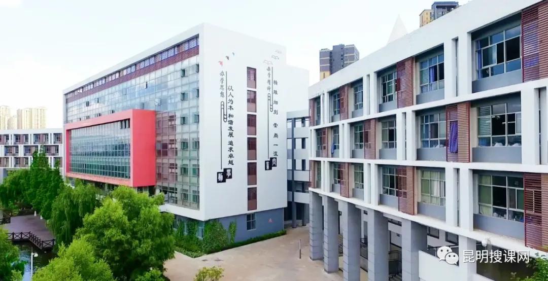 昆明第十中学白塔校区初一,昆明中学实力排名前十名