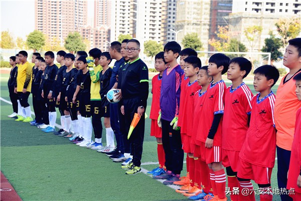 2019年六安市小学男子组足球赛在解放路第三小学举行