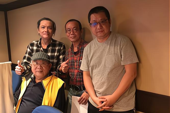 石班瑜是从哪一年给周星驰配音的,石班瑜除了周星驰还给谁配音了