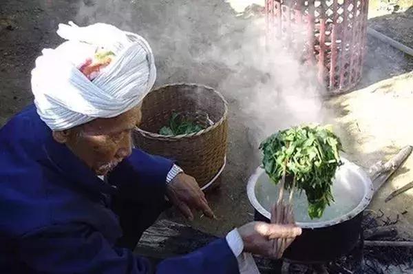 普洱茶的炭烤法,普洱茶泡法英文版