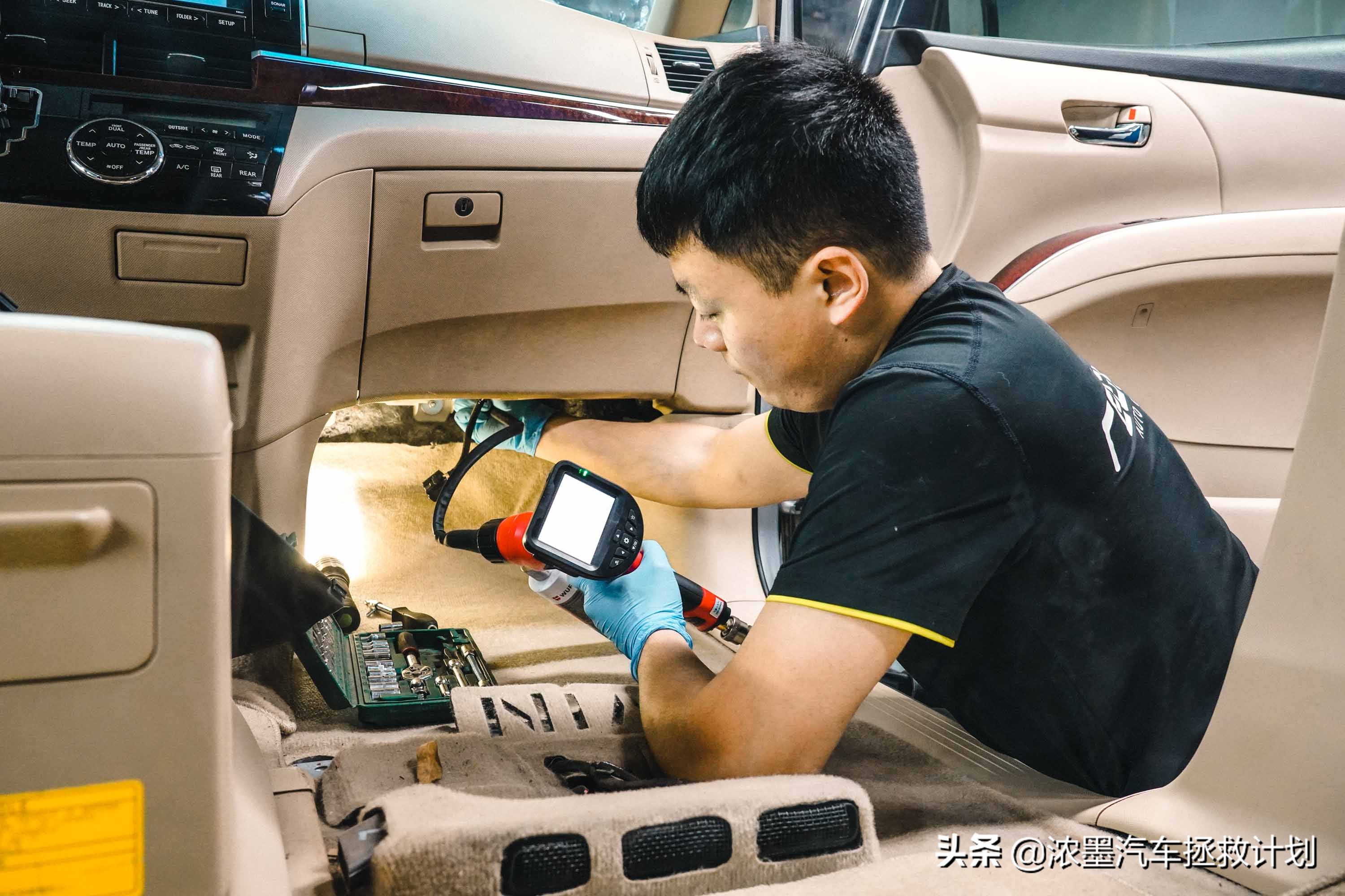 一代经典丰田普瑞维亚,丰田普瑞维亚依然经典