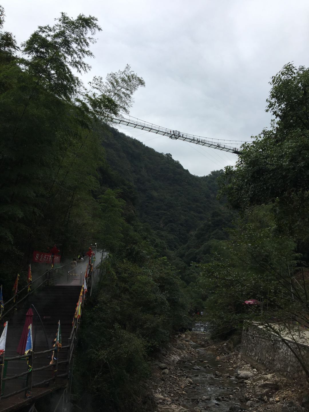 五龙潭凉快,宁波夏天避暑最佳旅游地及价格