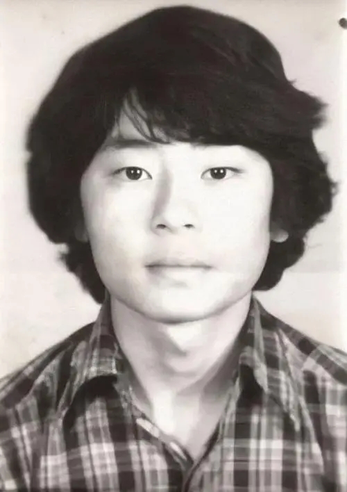 王杰被毒嗓子是真是假,王杰被毒哑之谜