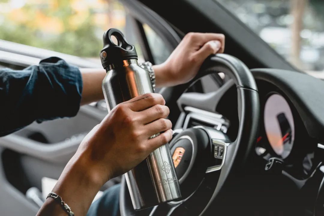 大量保温杯网红高颜值爆款,七彩保温杯网红爆款