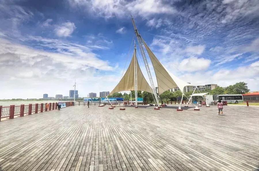 上海地铁沿线景点一日游,上海地铁11号线上海赛车场站