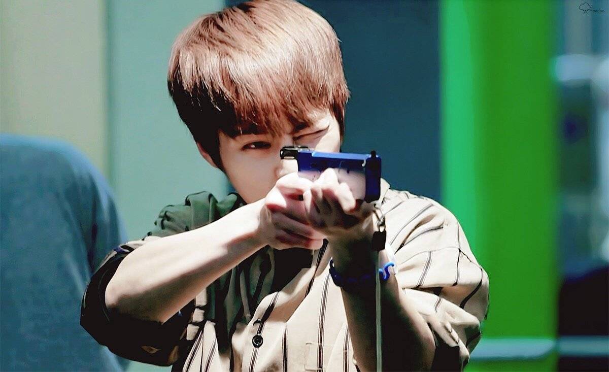 exo金珉锡一步跨全团,exo金珉锡在队伍里是什么位置