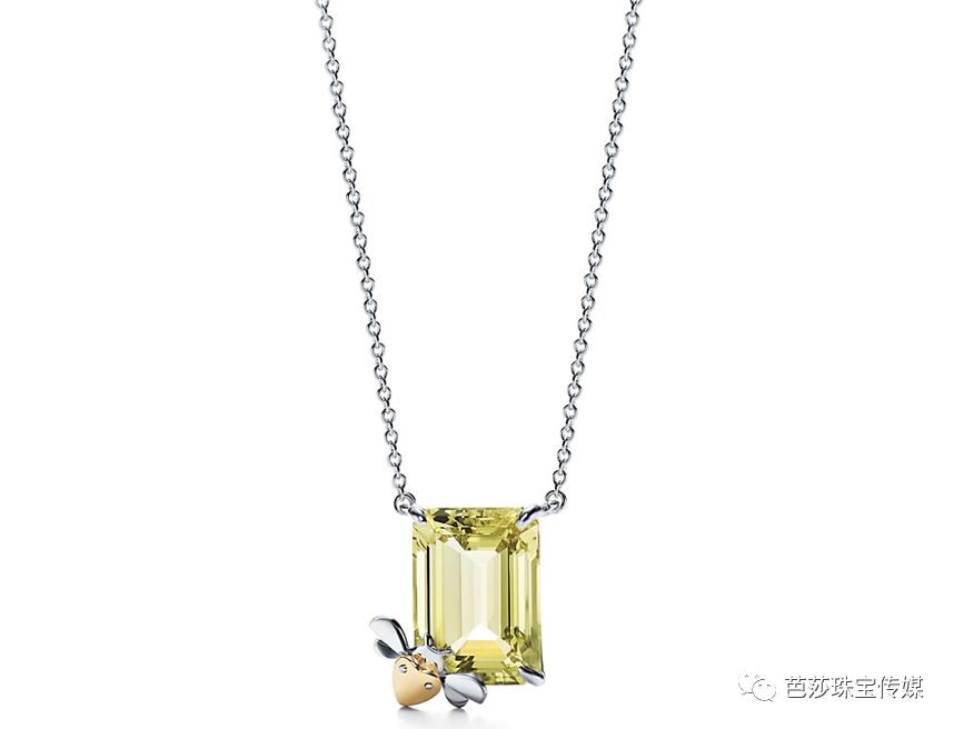 2021流行色亮丽黄太难穿?一件珠宝让你时髦一整年