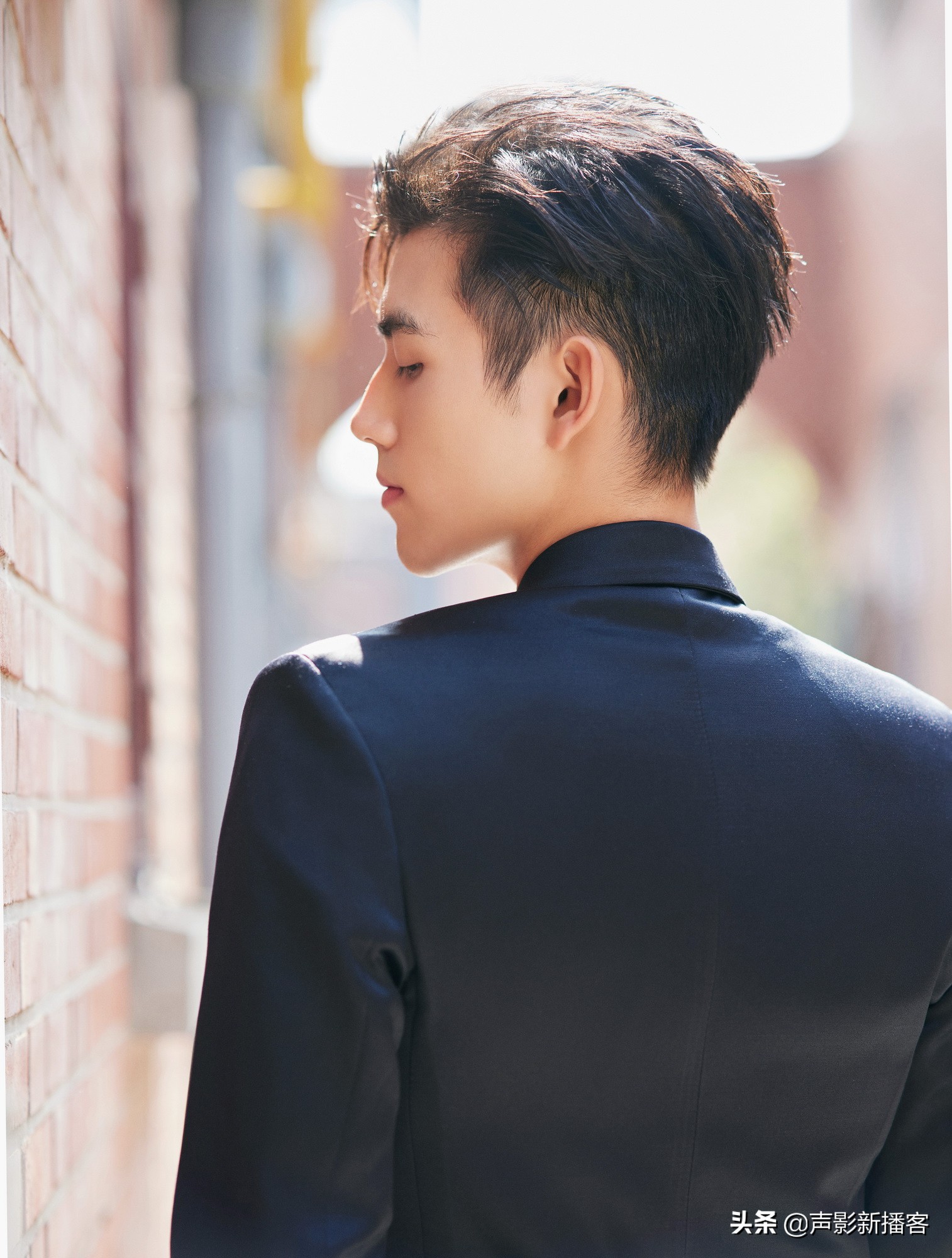 陈飞宇晒童年照为陈凯歌庆生,陈凯歌回应陈飞宇小时候