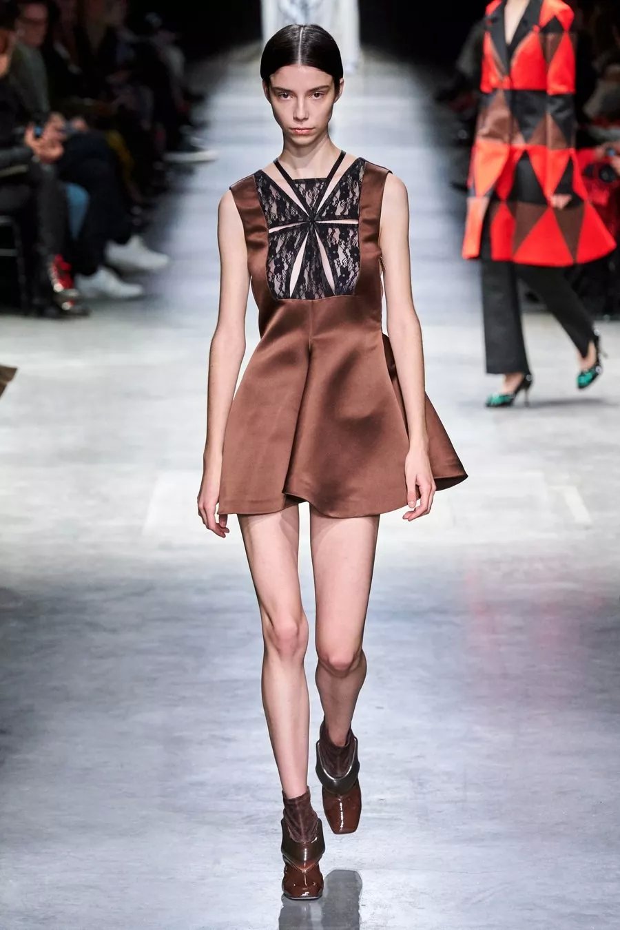 2019伦敦时装周时髦的冬天穿搭,2020年伦敦时装周视频