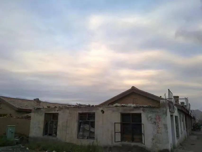 我在德令哈海子诗歌,我在德令哈最后一天