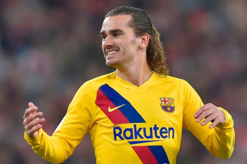 场上踢得烂糟糟，场下却沉迷虚拟世界，巴萨球星晒游戏截图惹争议