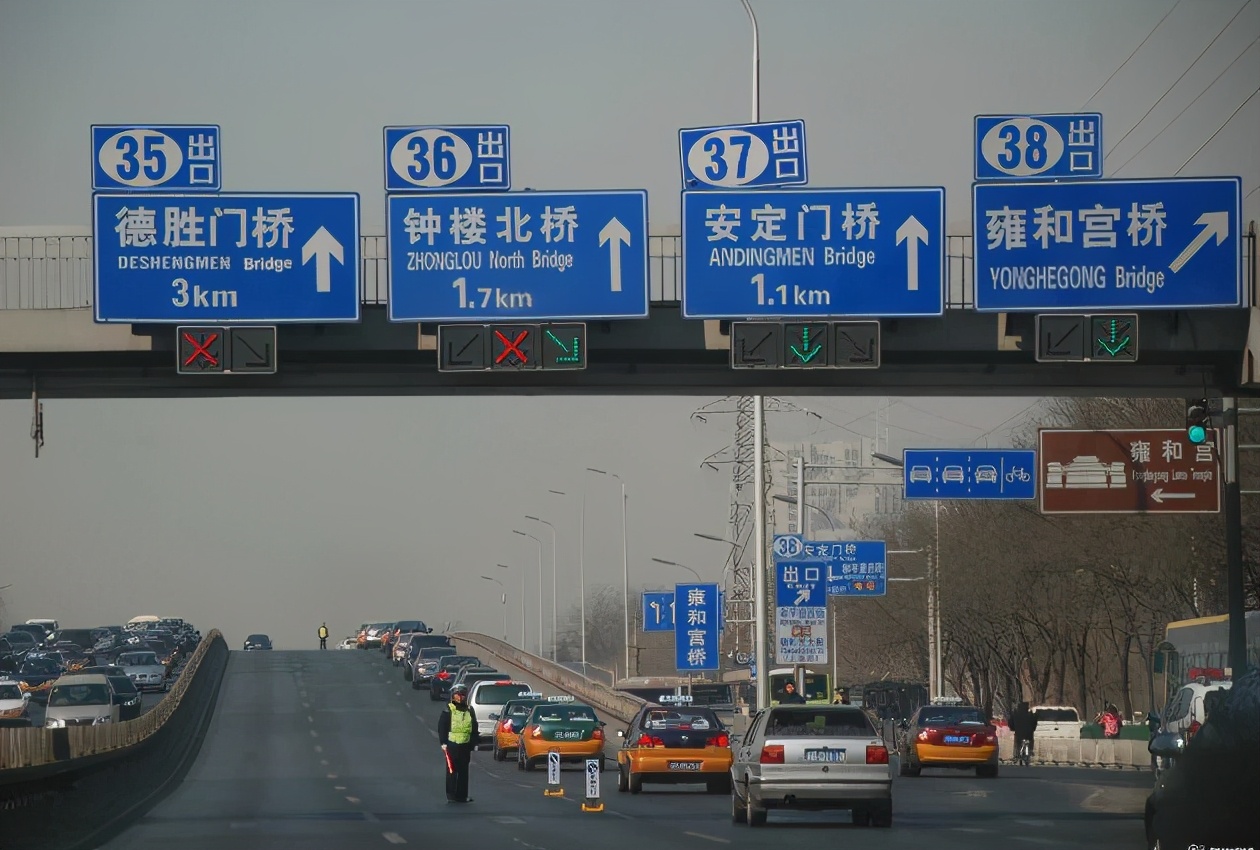 133.微盘点：2012年全国“*会两**”采访印象