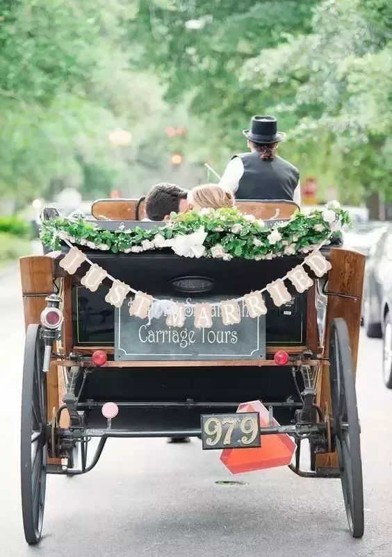 那些不可思议的创意婚礼出场方式,最浪漫的婚礼点睛之笔