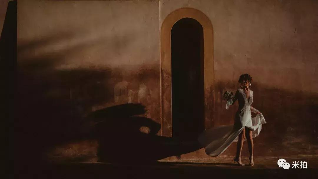2018年最漂亮的缎面婚纱图片,十大婚纱摄影排行图片欣赏