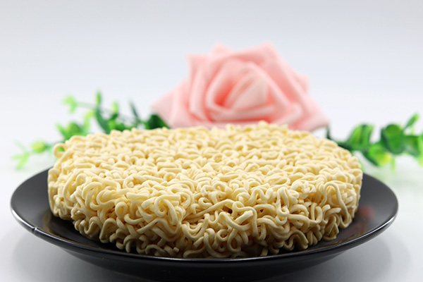 经常吃泡面会加重身体的湿气吗,孩子吃泡面对身体有什么影响