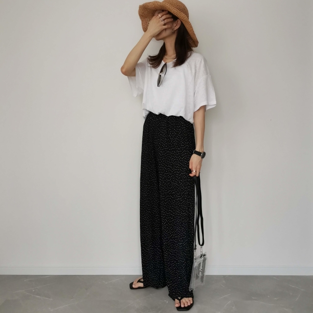 搭配白色裤子的短上衣推荐,今夏穿这四款裤子随便搭配都很美