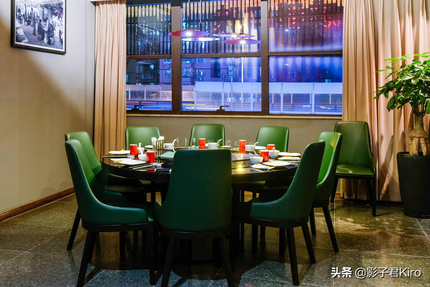 香辣味道让你一口接一口停不下来,喜欢吃辣的就选香辣的很过瘾