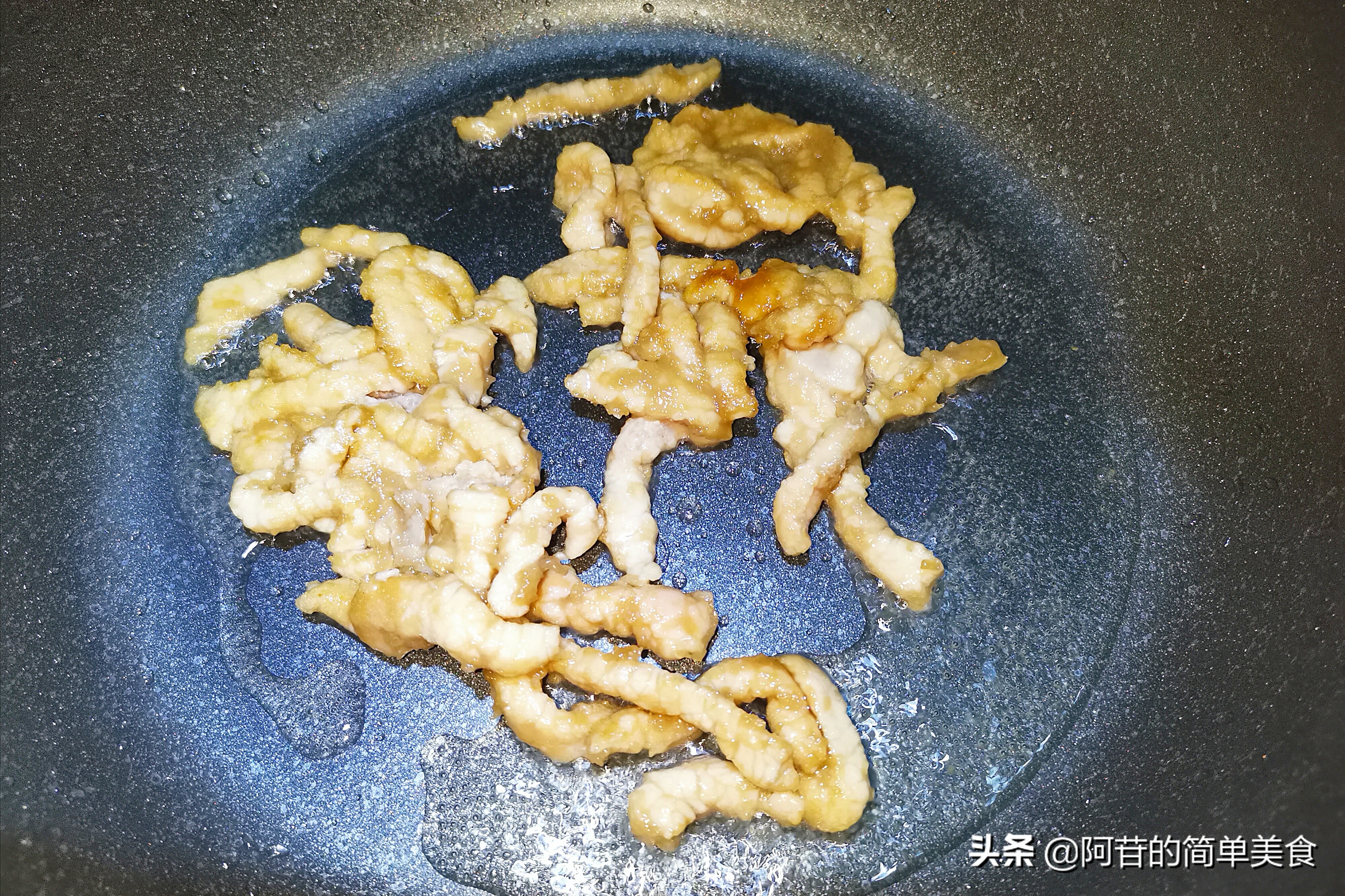 莴笋和莴笋叶子炒肉一起炒怎么做,莴笋炒肉片最好吃的方法