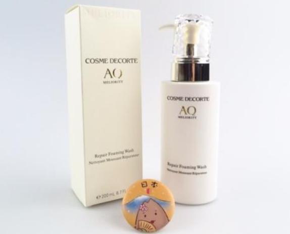 夏季乳液都在这了,拿去,不谢