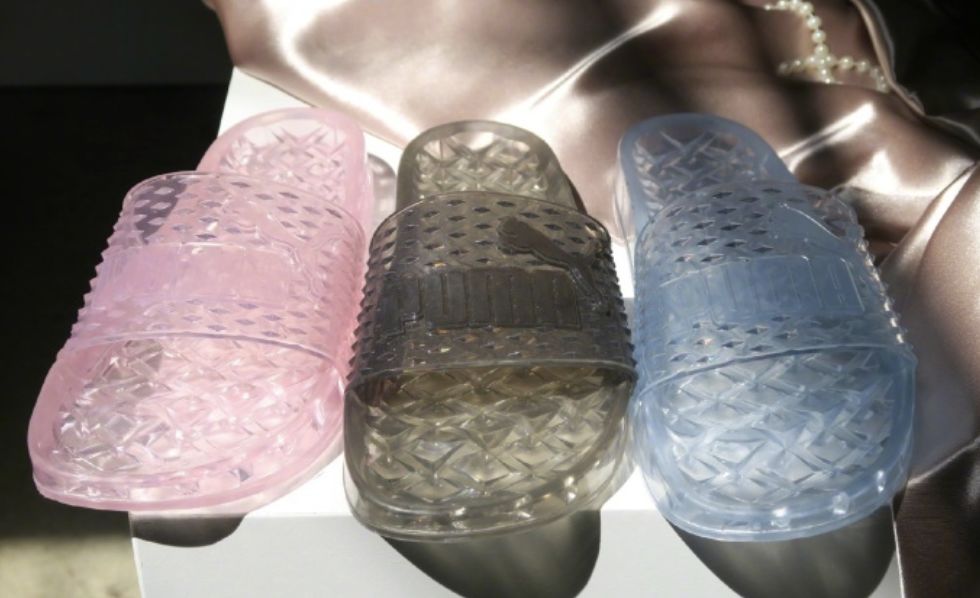 花5800买双拖鞋,花299元买了一双拖鞋