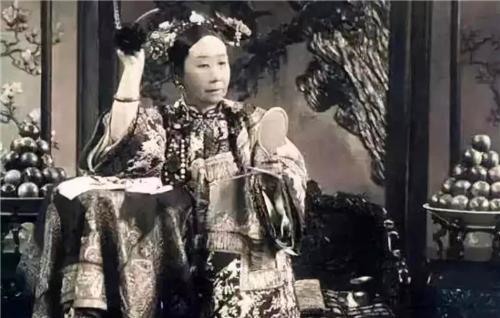 慈禧太后见到汽车经典语录,慈禧太后第一次见到汽车