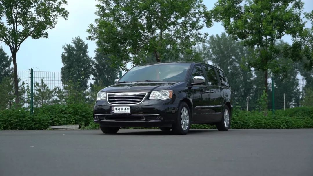 16万的豪华MPV动力充足面子管够，颠覆了我对美系车的看法