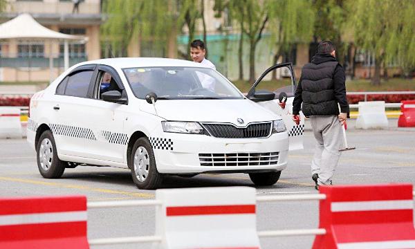 考驾照最让人糟心的一件事,考驾照感觉好难想放弃我该怎么办