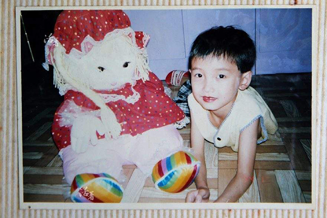 2005年背母上学，10年后变性成女人的刘婷，如今怎样了？